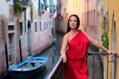 Iconic Photos and Adventure in Venice - Stop 1: Ponte di Rialto for Iconic Framing (10 Minutes)