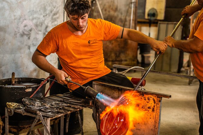 In-depth Guided Tour in a Real Murano Glass Factory - Timing and group size: why this tour feels friendly