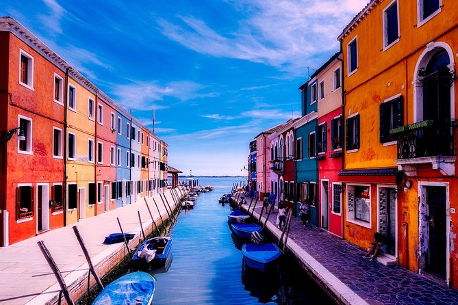 Island Hopping Tour: Mazzorbo, Burano and Murano - Burano color and lace makers, from Ponte della Vigna to Piazza Baldassarre Galuppi