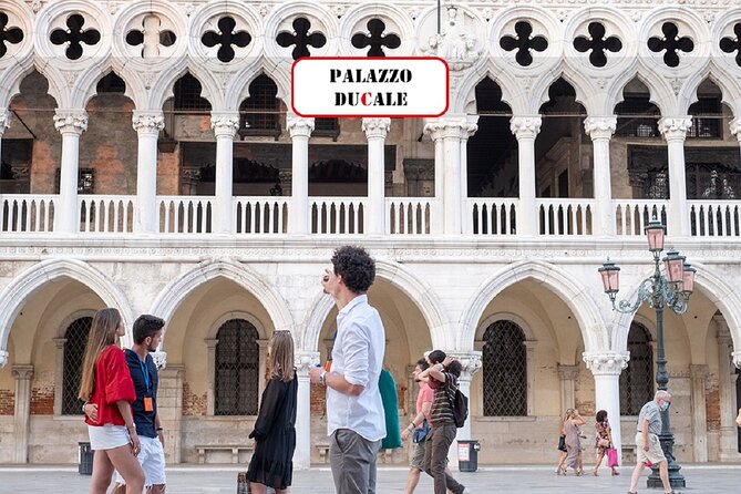 Kingly Venice: Doge Palace Ticket, Guided Tour & History Gallery - Comfort and logistics: bags, footwear, and high tide