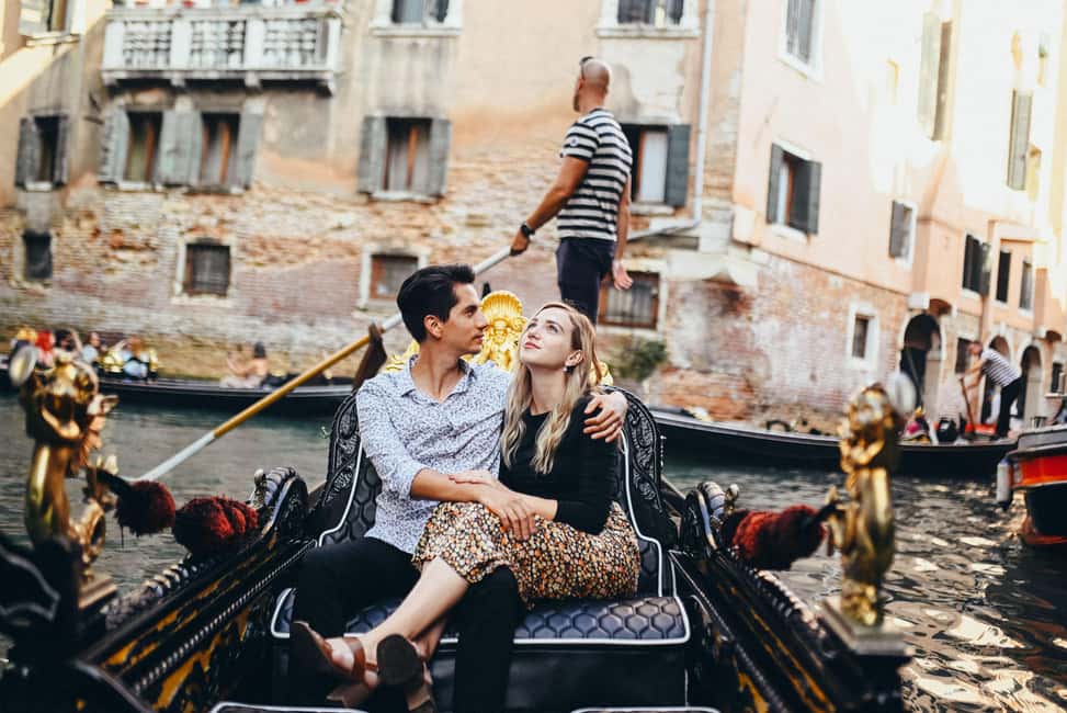 LAND & GONDOLA PHOTOSHOOTING - Rialto Gondola Segment: Why This Portion Works