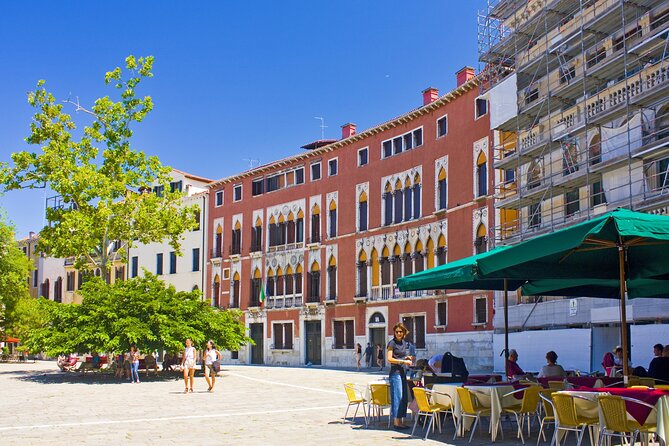 Leonardo da Vinci Museum and San Polo Private Tour - Walking San Polo: Rialto Bridge, San Giacomo di Rialto, and more
