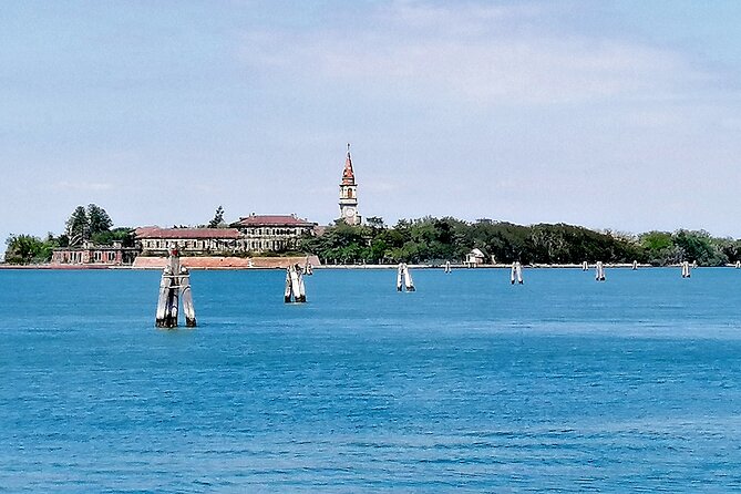 Lido Bike Tour: With a Local on the Island of Cinema - Hotels with ceramic facades: Grande Albergo Ausonia Hungaria