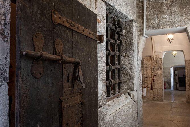 Lords of the Night Prisons Palace: Cells & Torture Tools Visit - Council of Ten Justice: How Venice Controlled Order