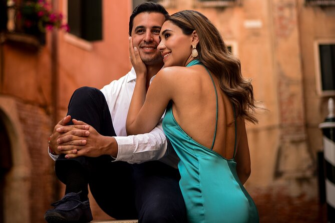 Luxurious Photoshoot in Venice - Stop 3: Campo Santa Maria Formosa streets for softer, real Venice