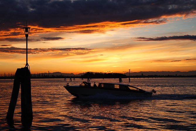 Luxury Tour of Murano & Burano by Private Boat and Guide - The Venice lagoon ride: not just transport, part of the show