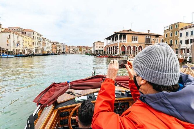 Magical Gondola Journey: Explore Venice's Grand Canal in Style! - What the ride actually shows you: Grand Canal sights and photo angles