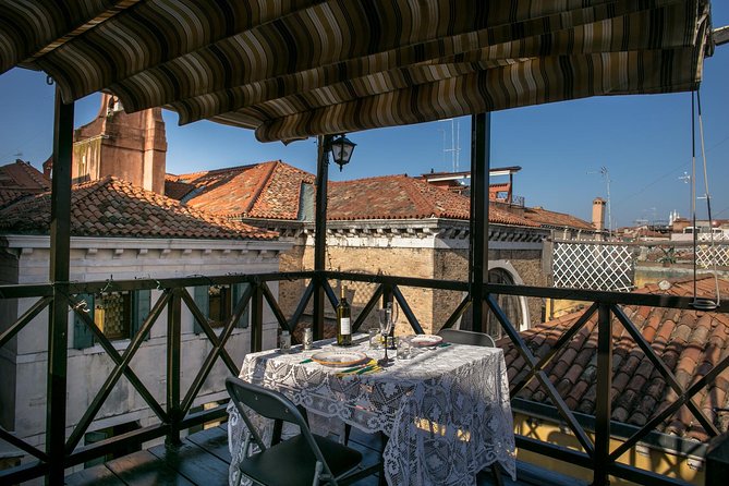 Market Tour and Dining at a Local's Home in Venice - Who Should Book This Cesarina Market-to-Home Experience?