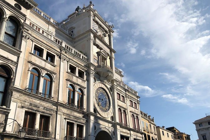 Morning Venice Walking Tour plus St Mark's Basilica Guided Visit - Headphones, groups, and why arriving early helps