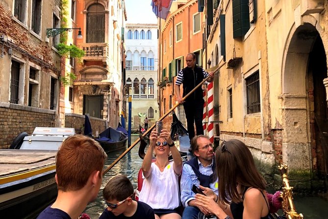 Morning Walking Tour of Venice with Gondola Ride - Meeting point and pacing on Venice’s narrow streets