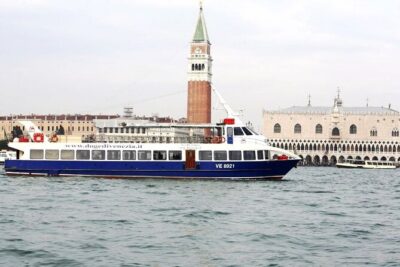 Murano, Burano and Venice Boat Tour from Venice Train Station - Price and value: why $39.30 can be a bargain