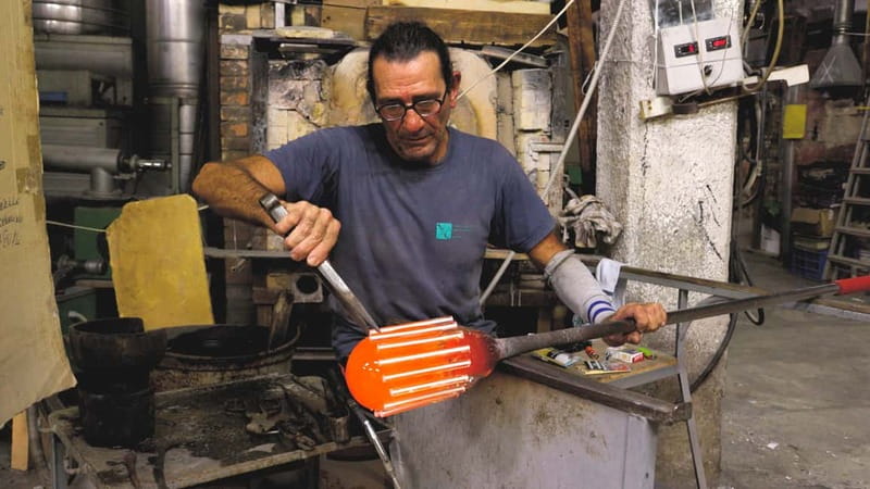 Murano: Glass Blowing Experience at Gino Mazzuccato Factory - Getting to Murano: the private water taxi vs doing it on your own