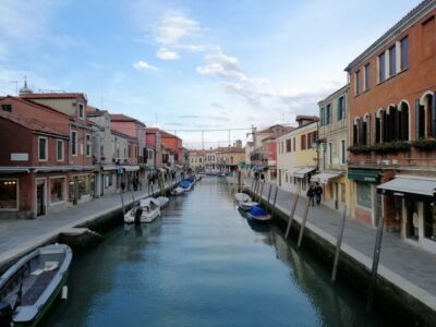 Murano: Glass Lampwork Workshop and Walking Tour - Inside Murano’s glass world: what a factory visit since 1295 actually means
