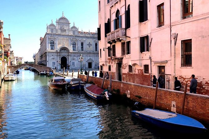 One-Day Venice: Skip-the-Line St. Mark’s Basilica, Walk & Gondola - Gondola ride expectations: romantic, but not built for narration