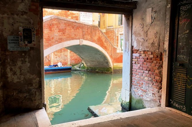 One-Day Venice: Skip-the-Line St. Mark’s Basilica, Walk & Gondola - Practical tips to make your day smoother (and less annoying)
