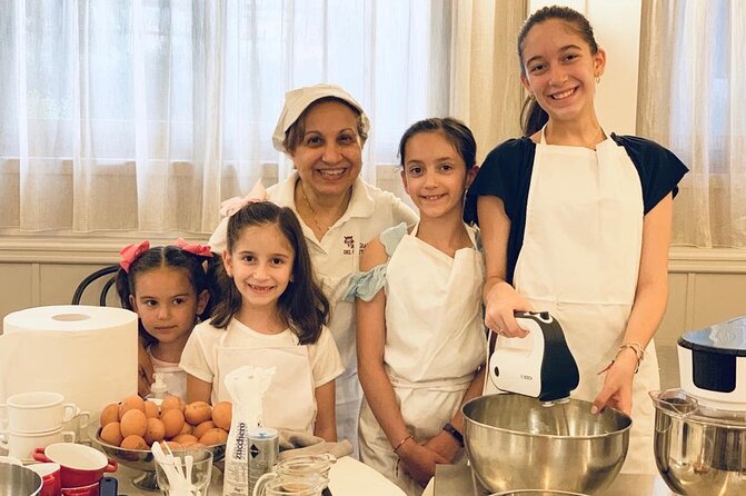 Pasta and Tiramisu Cooking Class with Wine in Venice - The group size and English instruction that make it work