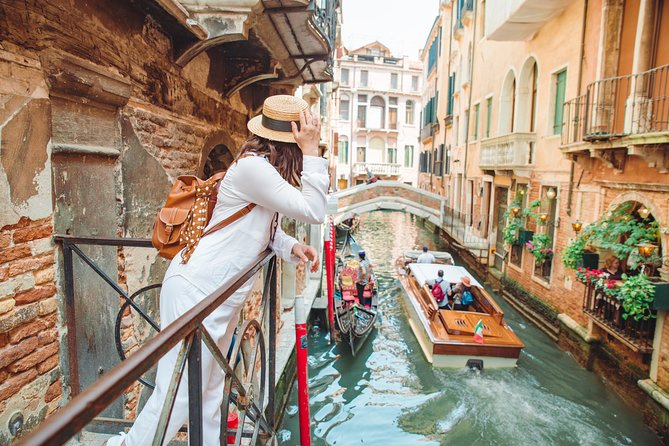Photographer, Professional Photo shoot - Venice - Final gallery: what you’ll receive in 14 days