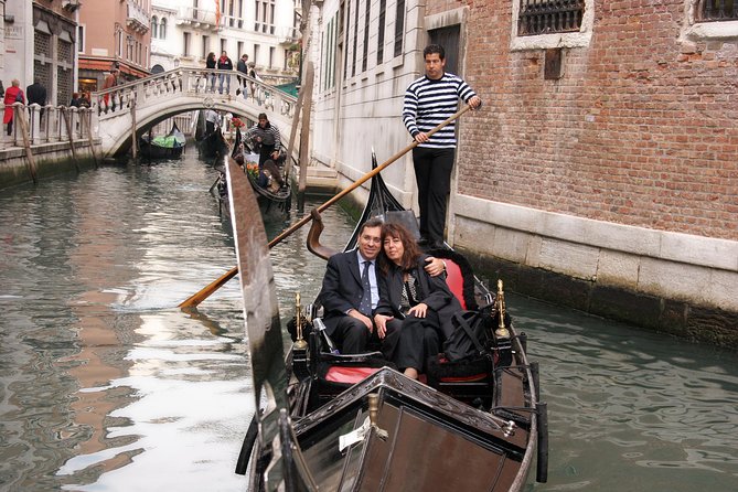 Private Crafted Gondola Ride on the Grand Canal - Where you meet the boat near Saint Mark’s Square