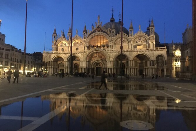 Private Doge's Palace & St Mark's Basilica After Hours Night Tour - Inside Palazzo Ducale: apartments, court halls, and the dungeon stories