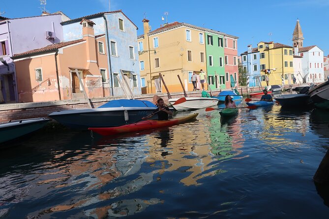 Private Kayak Tour in the Venetian Lagoon - Stop at the rowing association Vogaepara: why it matters