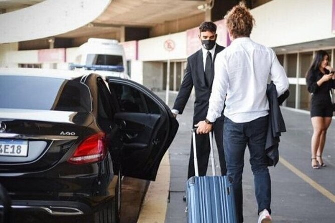 Private One-way Airport Transfer Venice Airport to Venice - Comfort and Timing: A/C Car Plus a Venice Connection