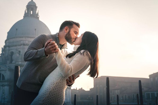 Private Photo Shoot in Venice with Gondola Ride - Beyond the Main Sights: Quiet Streets and Poses That Look Real