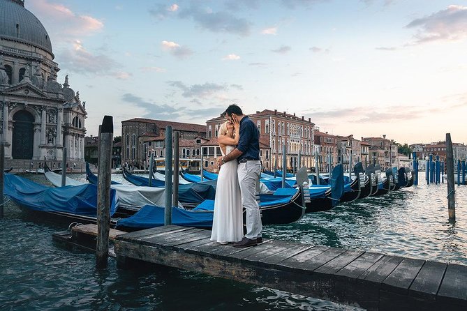 Private Photo Shoot & walking tour - Where the tour starts: Piazza San Marco and why that matters