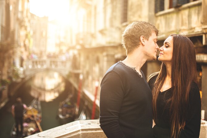 Private Photoshoot on Personal Gondola in Venice - Rialto Bridge finale: Grand Canal views with direction