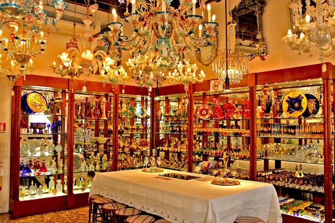 Private tour on Murano Island: discover the art of Artisanal Glassblowing - Guide quality can make or break the pace