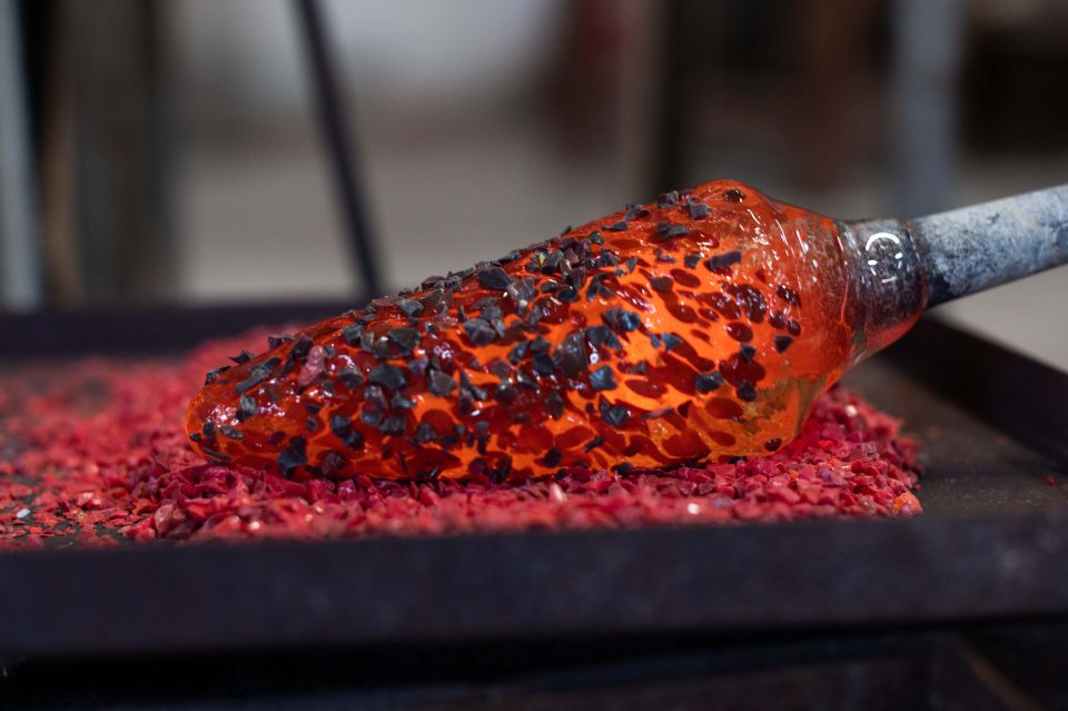 Private tour to Murano with Hotel pick up and glass factory - Who should book this Murano glass factory experience