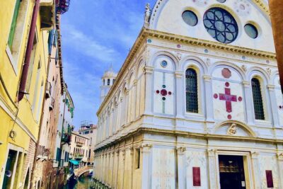 Private Tour: Venice Art and Architecture Walking Tour - Campo San Bartolomeo and Goldoni’s statue: a small start with a big vibe