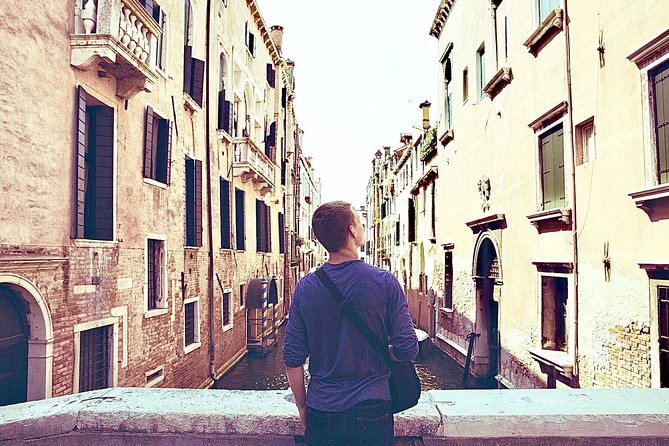 Private Tour: Venice Art and Architecture Walking Tour - Santa Maria dei Miracoli: the kind of façade you learn to spot