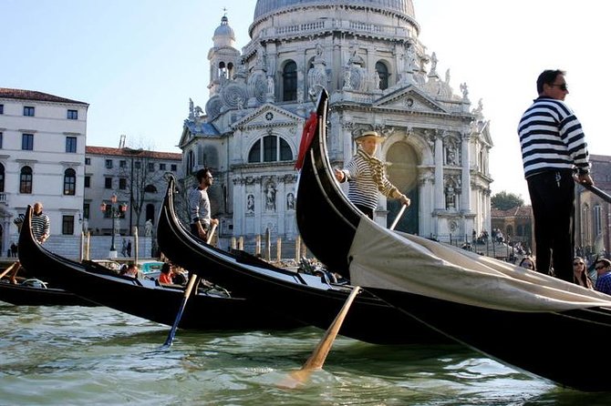 Private Tour: Venice Gondola Ride with Serenade - A 30-minute Serenade Gondola that feels like being part of the city