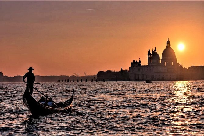 Private Tour: Venice Gondola Ride with Serenade - Private doesn’t mean no hustle: what to expect on board