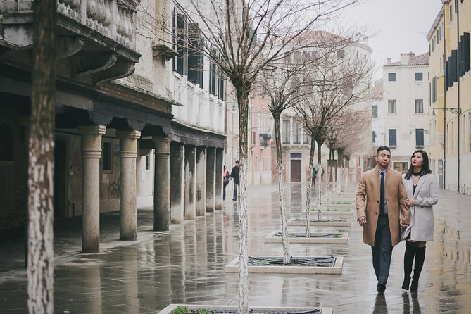 Private Vacation Photography Session with Local Photographer in Venice - Real-World Logistics: What’s Not Included and What to Plan