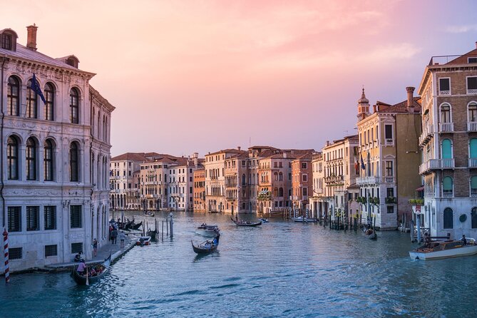 Private Venice 2 hrs Tour: Boat & Walking Tour with food tasting - Secret Canals and a Cannaregio-First Perspective