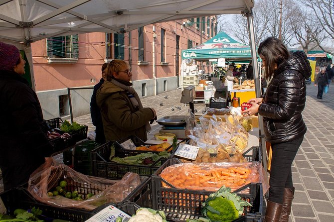 Private Venice Cooking Class and Market Tour with Fun Local Laura - Key Things You’ll Notice Right Away