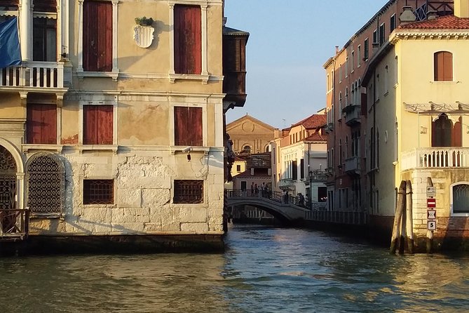 Private Venice walking tour plus Murano island lunch and glass factory visit - Key things that make this tour work so well