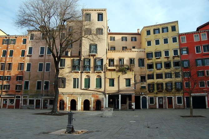 Private Walking Tour: Cannaregio and the Jewish Ghetto - Stop 2 at Ghetto Ebraico (about 30 minutes): synagogues and the foundry-to-ghetto story