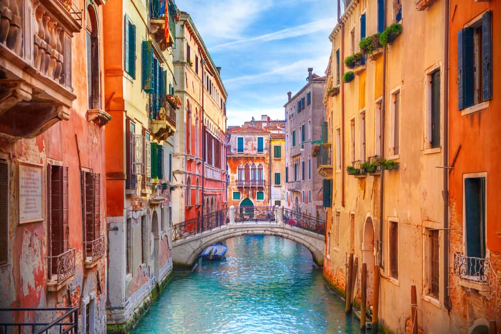 Ravenna Port to Venice with Deluxe Tour by Boat and Gondola - Ravenna to Venice, but with luggage handled and stress removed