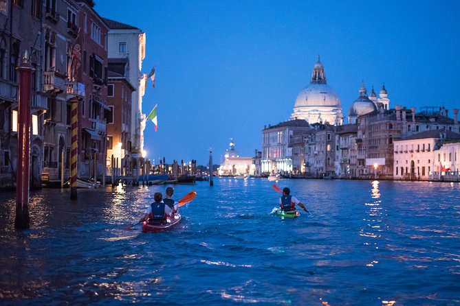 Real Venetian Kayak - Tour of Venice Canals with a Local Guide - Meeting At Calle Brazzo and Getting Up to Speed Fast