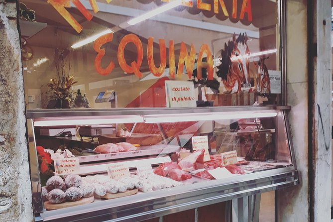 Rialto Food Tour and Gelato Tasting with a Local Guide - Ponte di Rialto: views plus the story behind the bridge