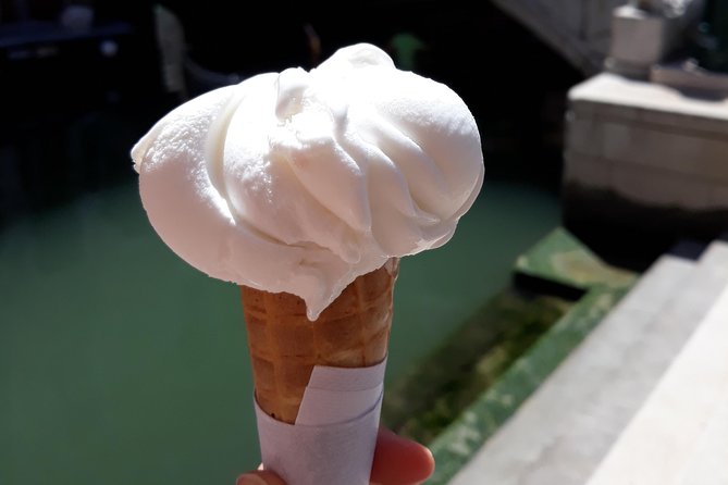Rialto Food Tour and Gelato Tasting with a Local Guide - Cicchetti snacks, local wine, and spritz: what’s included
