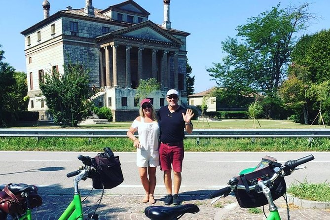 Riviera del Brenta Bike Tour - What’s included with your bike: comfort gear you’ll actually use