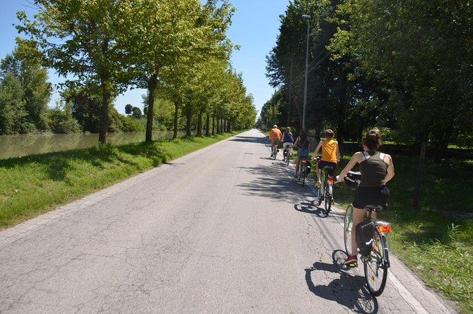 Riviera del Brenta Bike Tour - Stop 1 in Dolo: Squero Monumentale di Dolo and the Venetian shipyard legacy