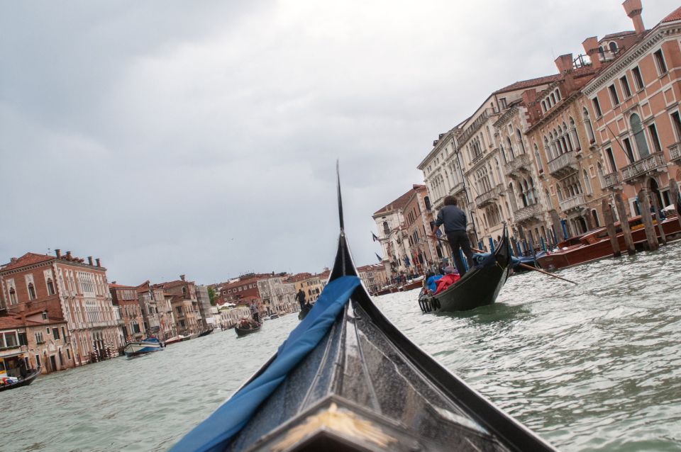 Secret Venice & Gondola Tour - Palazzo Contarini del Bovolo: The Spiral Staircase Shot You Can’t Skip