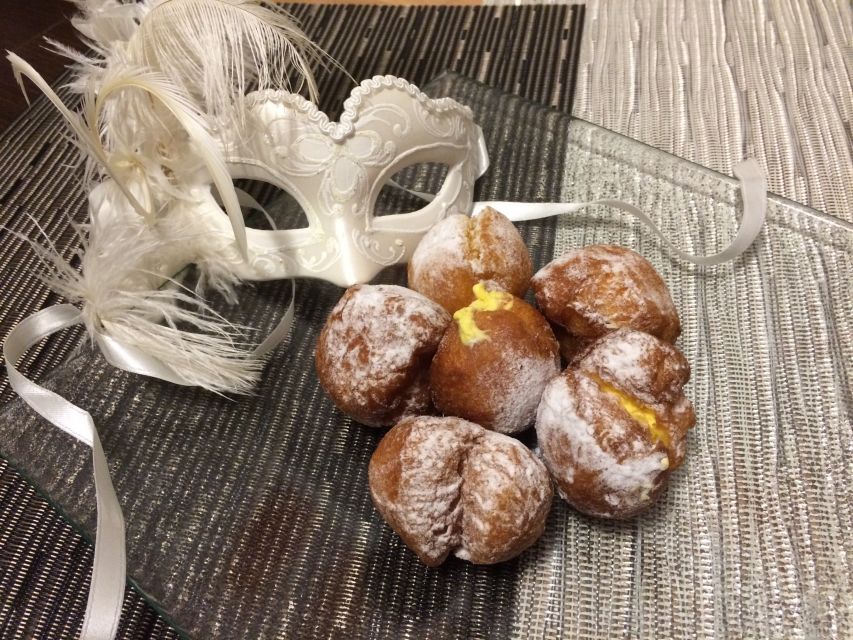 Secrets of Venice Carnival and Life of Casanova Tour - Finishing at Le Café Venezia: cappuccino and Carnival frittelle