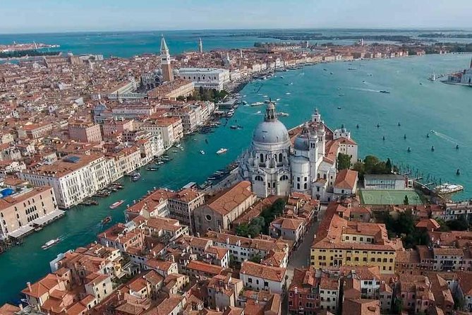 Shared Departure Transfer: Venice Hotels to Venice Train or Bus Station - Santa Lucia vs Piazzale Roma: Pick the Right Exit Plan