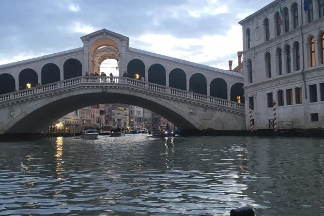Skip the Line: Best of Venice Private Tour Including San Marco Doges' Palace and Gondola Ride - Doge’s Palace Skip-the-Line Tour: Frescoes, Politics, and the Prison Details