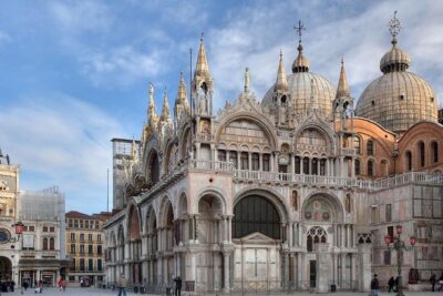 Skip the Line Venice Doge's Palace and St. Mark's Basilica Tour - Campo S. Zaccaria check-in: the make-or-break part